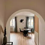 Casa Nena, Nid Douillet , Quartier Bsb, Republique * Dijon