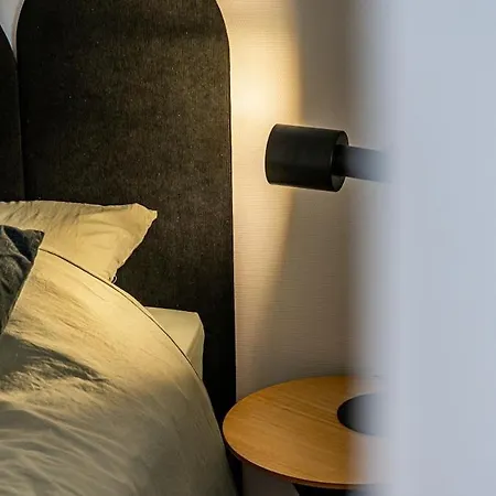 Casa Nena, Nid Douillet , Quartier Bsb, Republique *