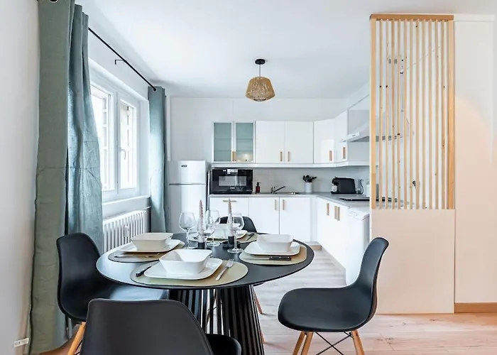 Casa Nena, Nid Douillet , Quartier Bsb, Republique * Dijon